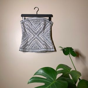 LIKE NEW White House Black Market structured tube